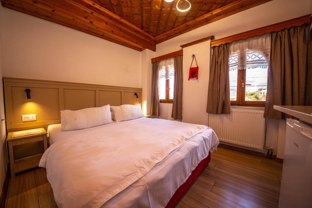Bed And Breakfast Kotoni จีโรคาสเตอร์ ภายนอก รูปภาพ