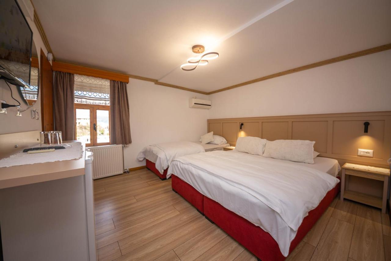 Bed And Breakfast Kotoni จีโรคาสเตอร์ ภายนอก รูปภาพ