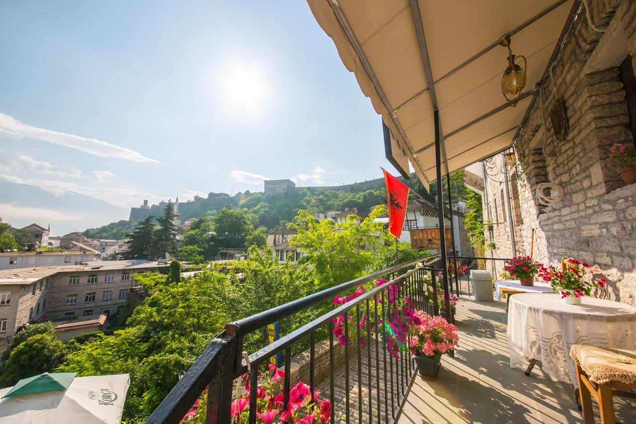 Bed And Breakfast Kotoni จีโรคาสเตอร์ ภายนอก รูปภาพ