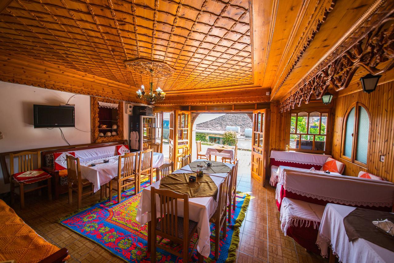 Bed And Breakfast Kotoni จีโรคาสเตอร์ ภายนอก รูปภาพ